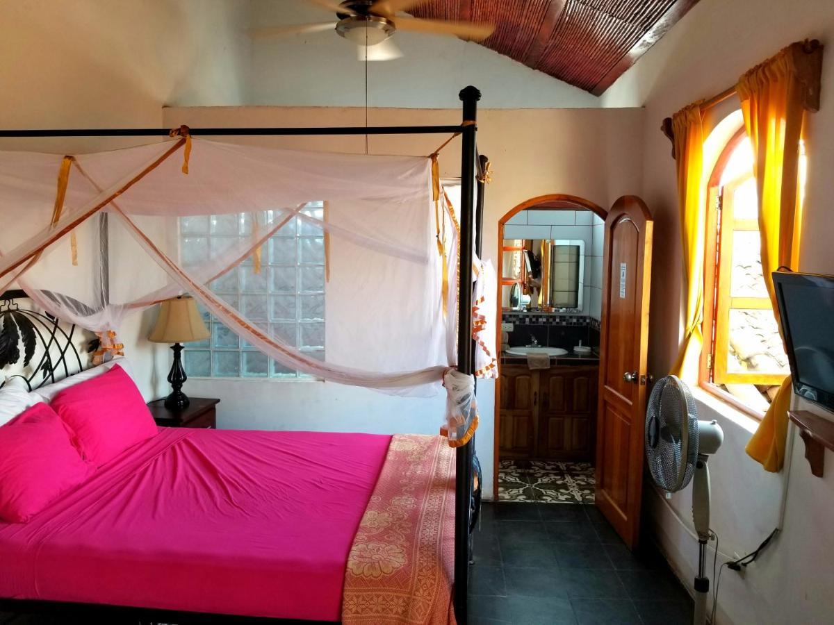 Casa Del Agua Bed & Breakfast กรานาดา ภายนอก รูปภาพ
